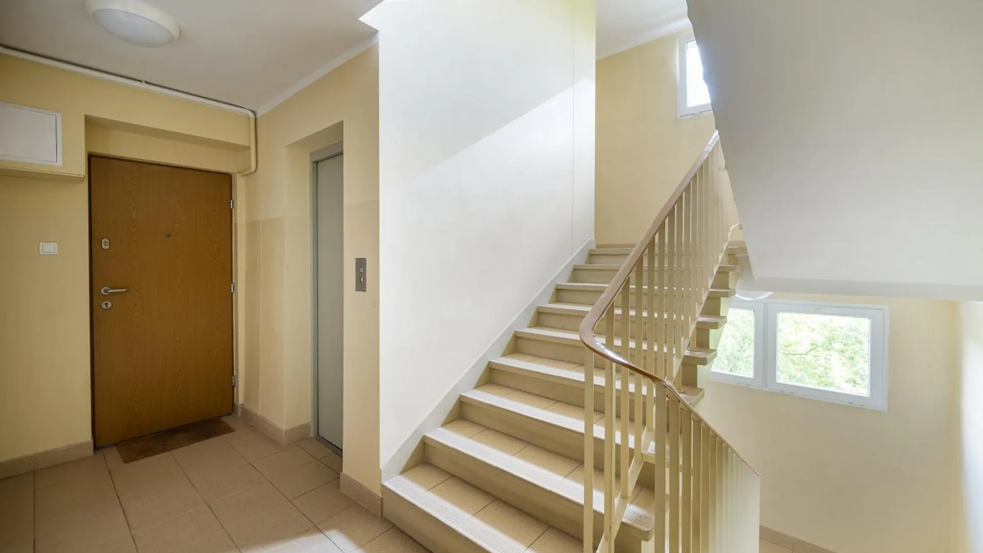 Apartment Karmelicka Pleasant Studio Warsaw