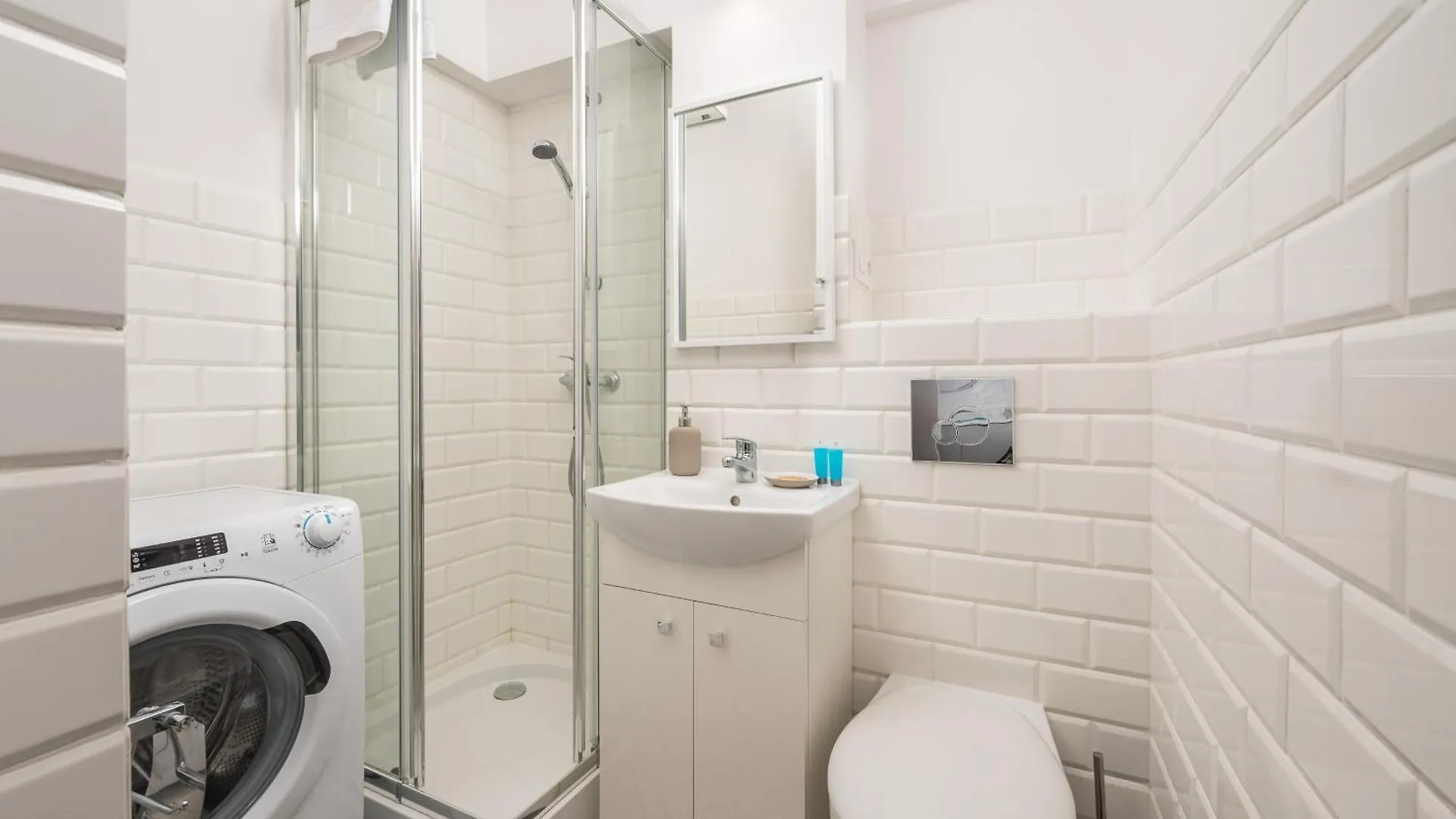 Apartment Karmelicka Pleasant Studio Warsaw Poland